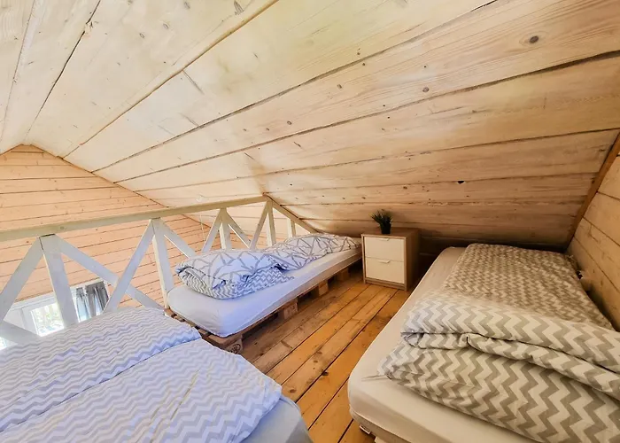 Osada Kryspinow Holiday park